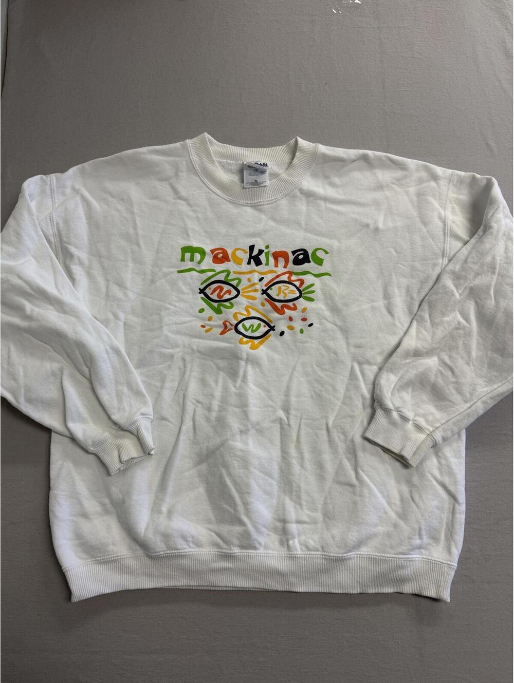 Vintage Mackinac Island Crewneck Lake Huron Michigan Fishing